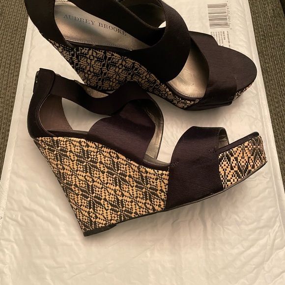 Audrey Brooke Wedge Sandals - Picture 2 of 8
